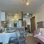 Gold Label Home